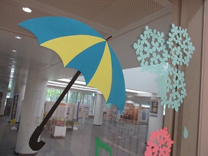 ガラス面展示2