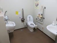 多目的トイレの写真